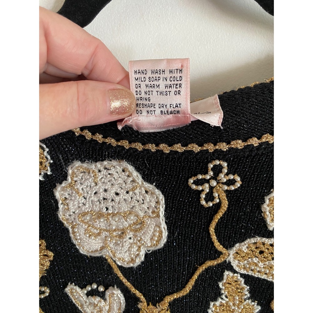 Jaclyn Smith Vintage Black Gold Crochet Floral Pearl Beaded Knit Sweater M 9472 - Picture 4 of 6